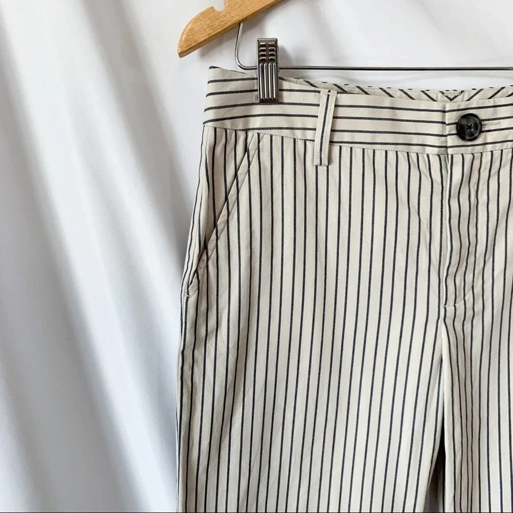 Cabi Striped Modern Beige & Navy Blue Striped Crop Wide Leg Trousers Size 6 - Picture 5 of 12